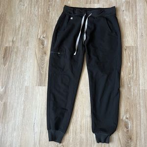 XS Petite Women’s Figs scrub pants